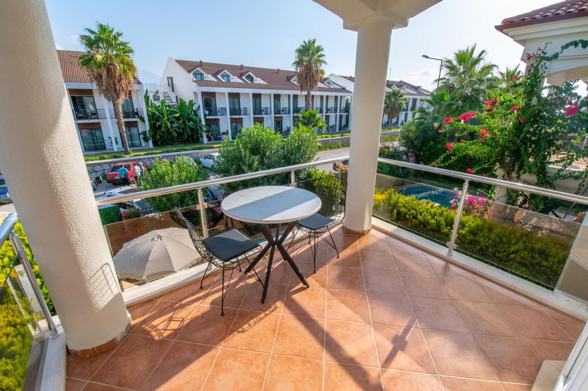 Sunset Beach Resort Aqua Lettings Fethiye Bagian luar foto