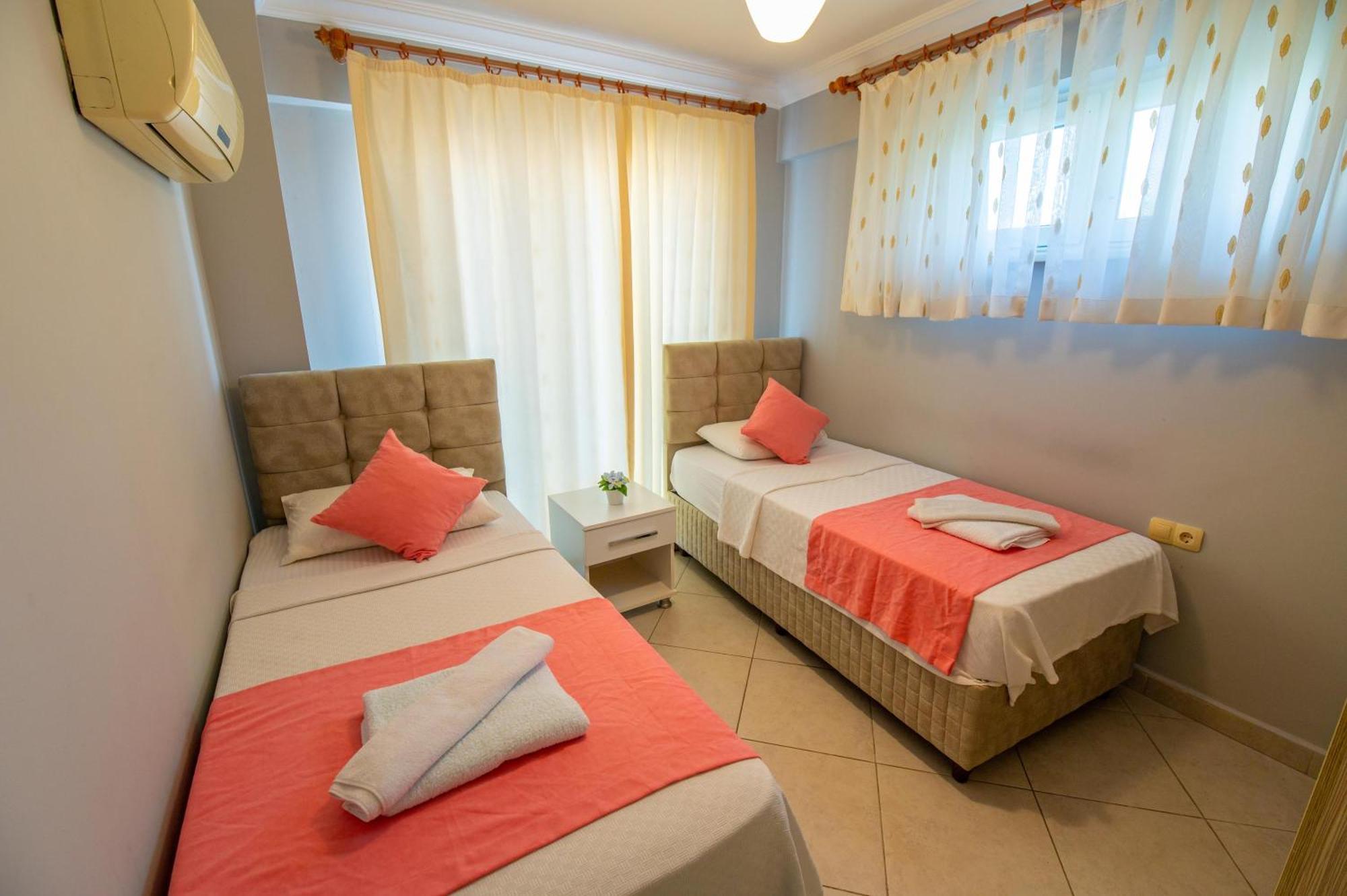 Sunset Beach Resort Aqua Lettings Fethiye Bagian luar foto