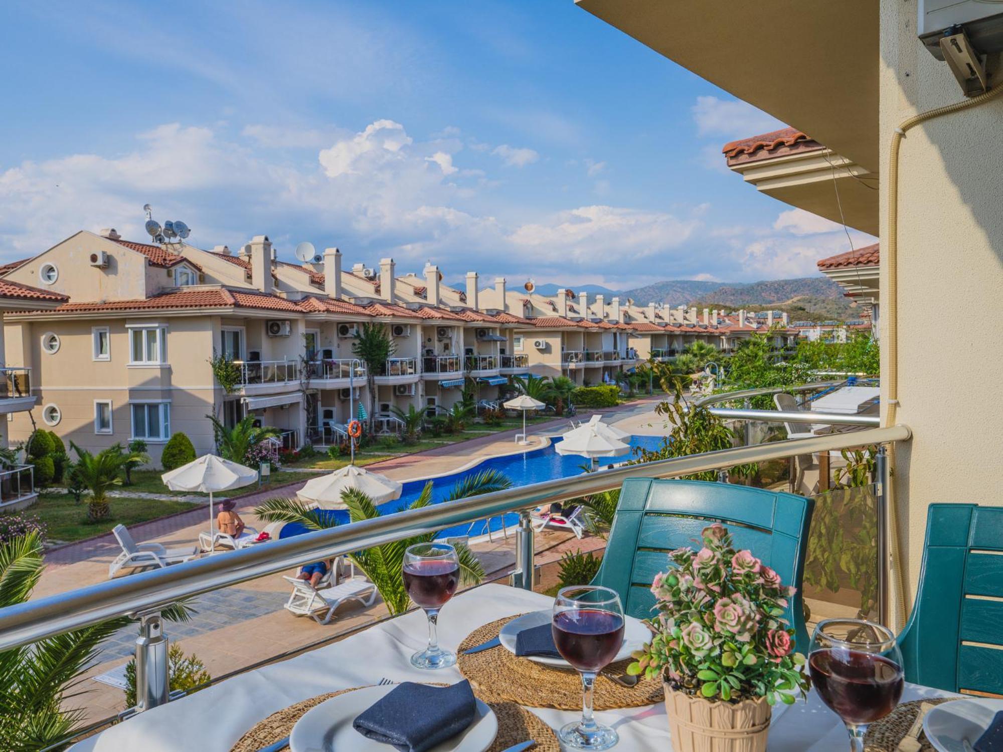 Sunset Beach Resort Aqua Lettings Fethiye Bagian luar foto
